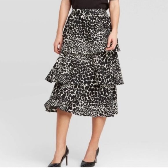 NEW Who What Wear Swirling Leopard Skirt - Picture 2 of 5